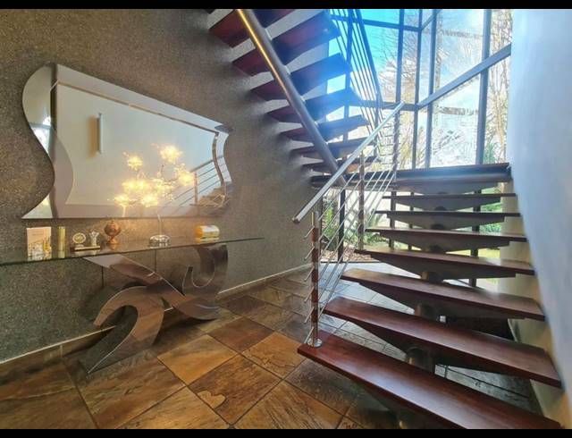 4 BEDROOM HOUSE FOR SALE IN CYCAD ESTATE